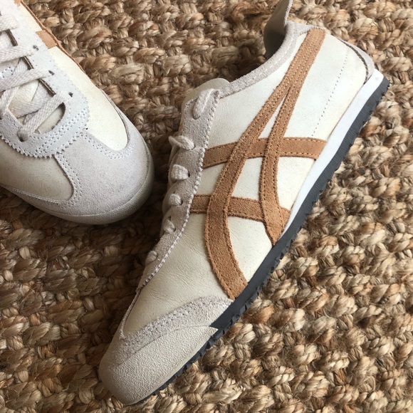 Onitsuka Tiger Mexico 66 Sneaker. US Women Size 8.5 - Picture 3 of 13